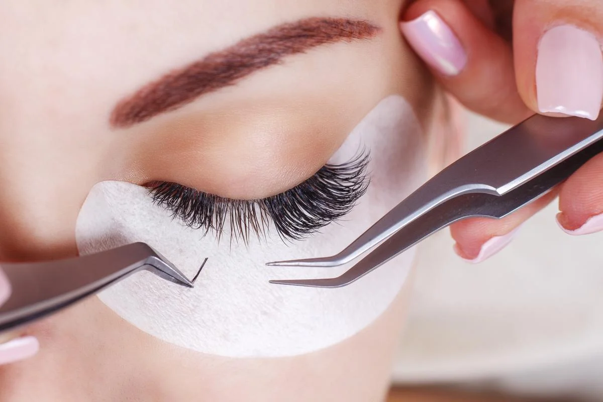 Classic Eyelash Extensions (1:1) — Beauty Art Pro, Geneva (2)